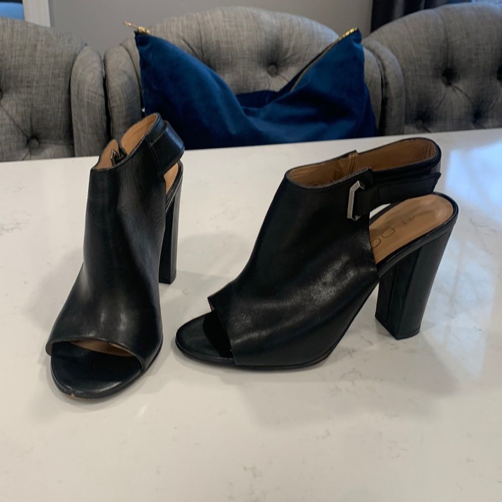Aldo high heel booty shoes size 7 EUC